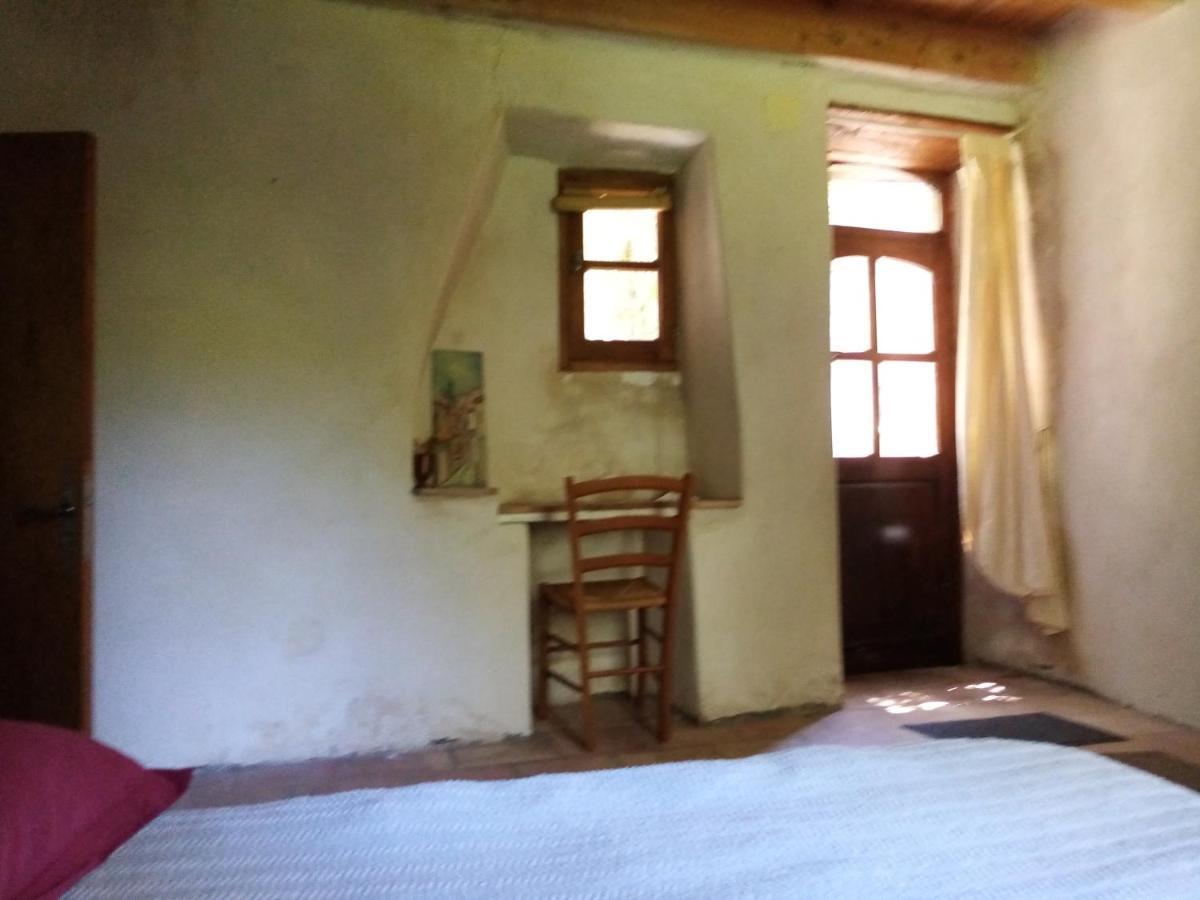 Mas Des Nabieres Bed & Breakfast Saint-Martial  Bagian luar foto