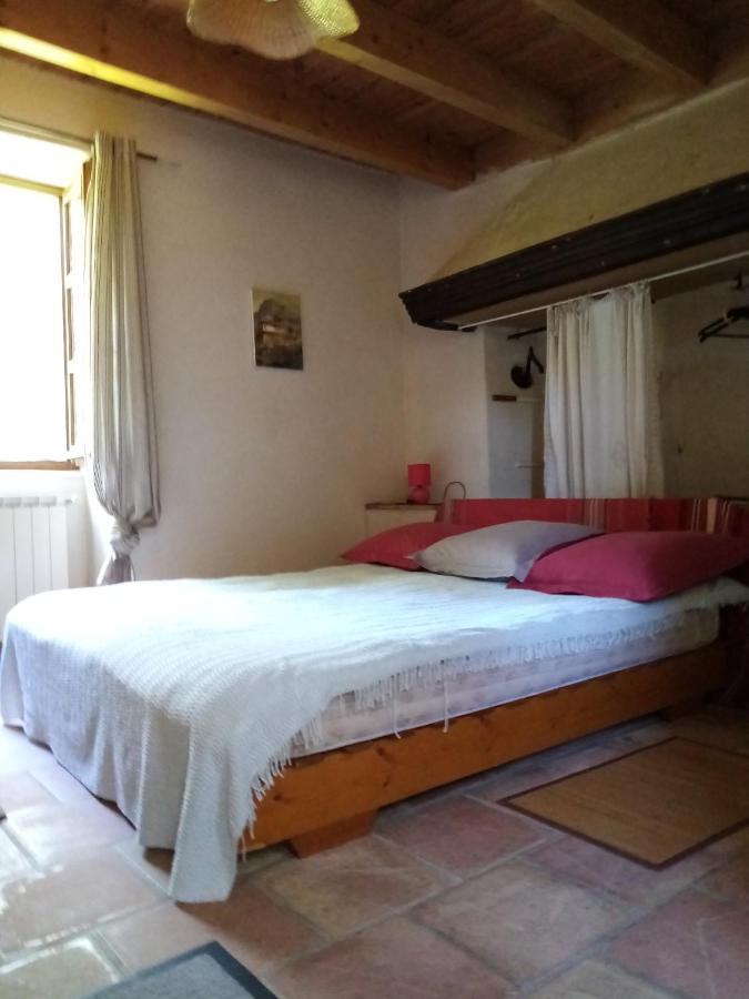 Mas Des Nabieres Bed & Breakfast Saint-Martial  Bagian luar foto